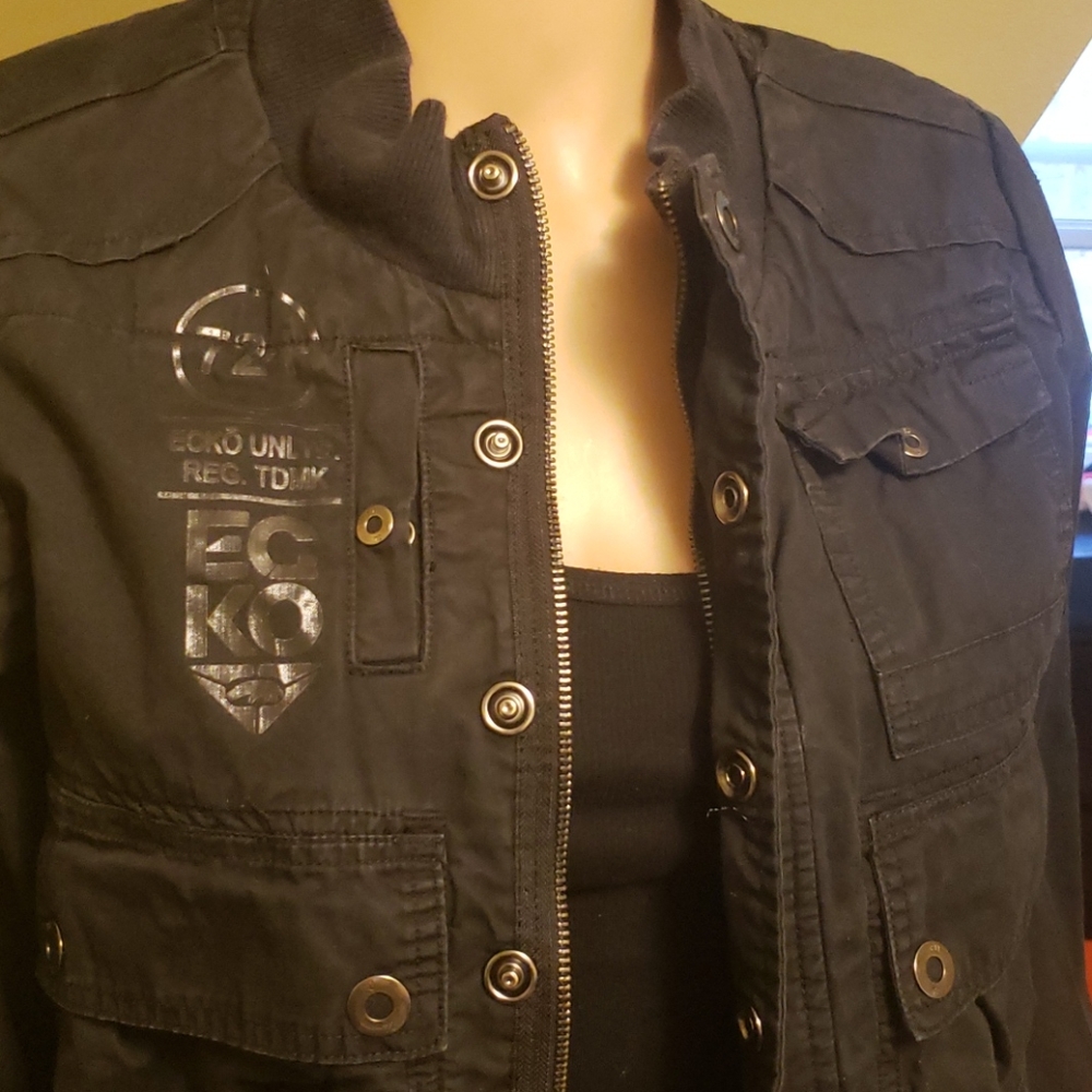 Light Jacket - image 5